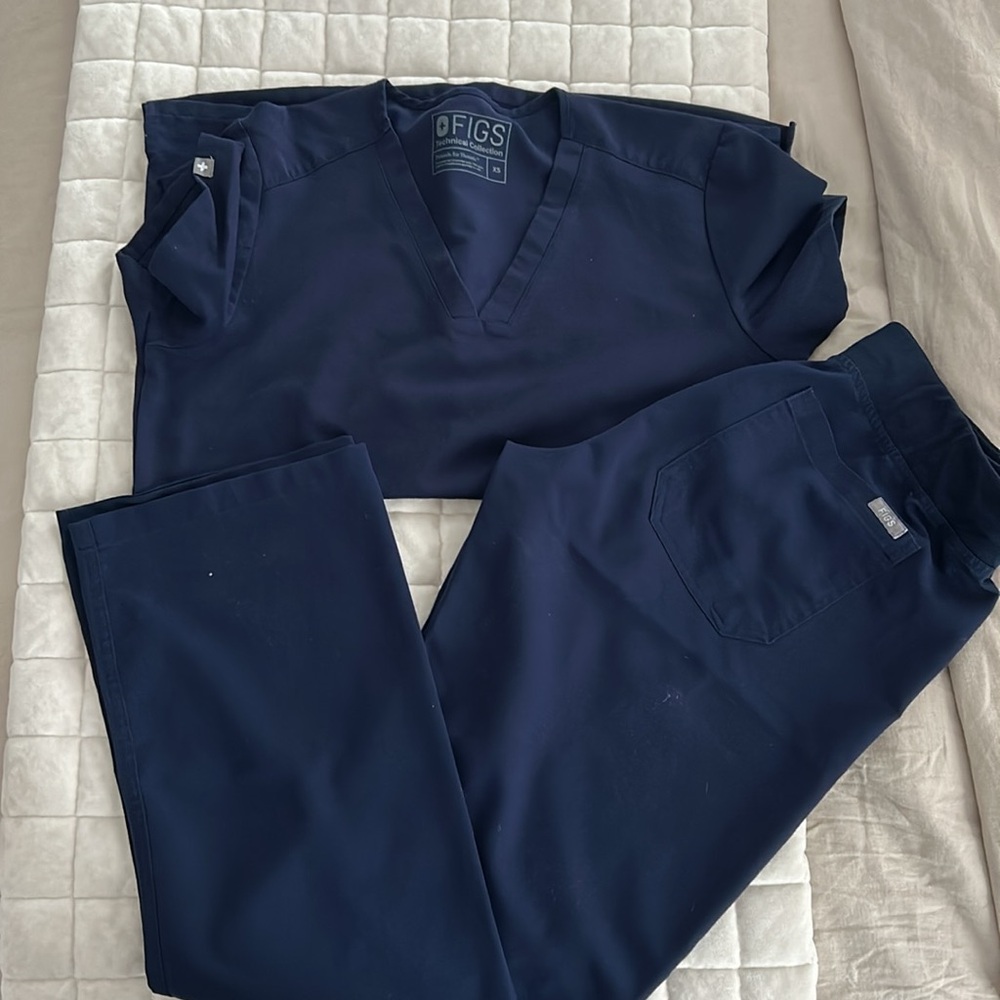 5 Sets Of Figs Scrubs Size Xs - image 5